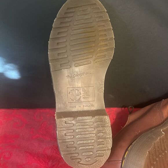 Vintage Dr. Martens AirWair 1461 NWT No Box Handmade in England Mens 8 Womens 10 - Picture 4 of 14